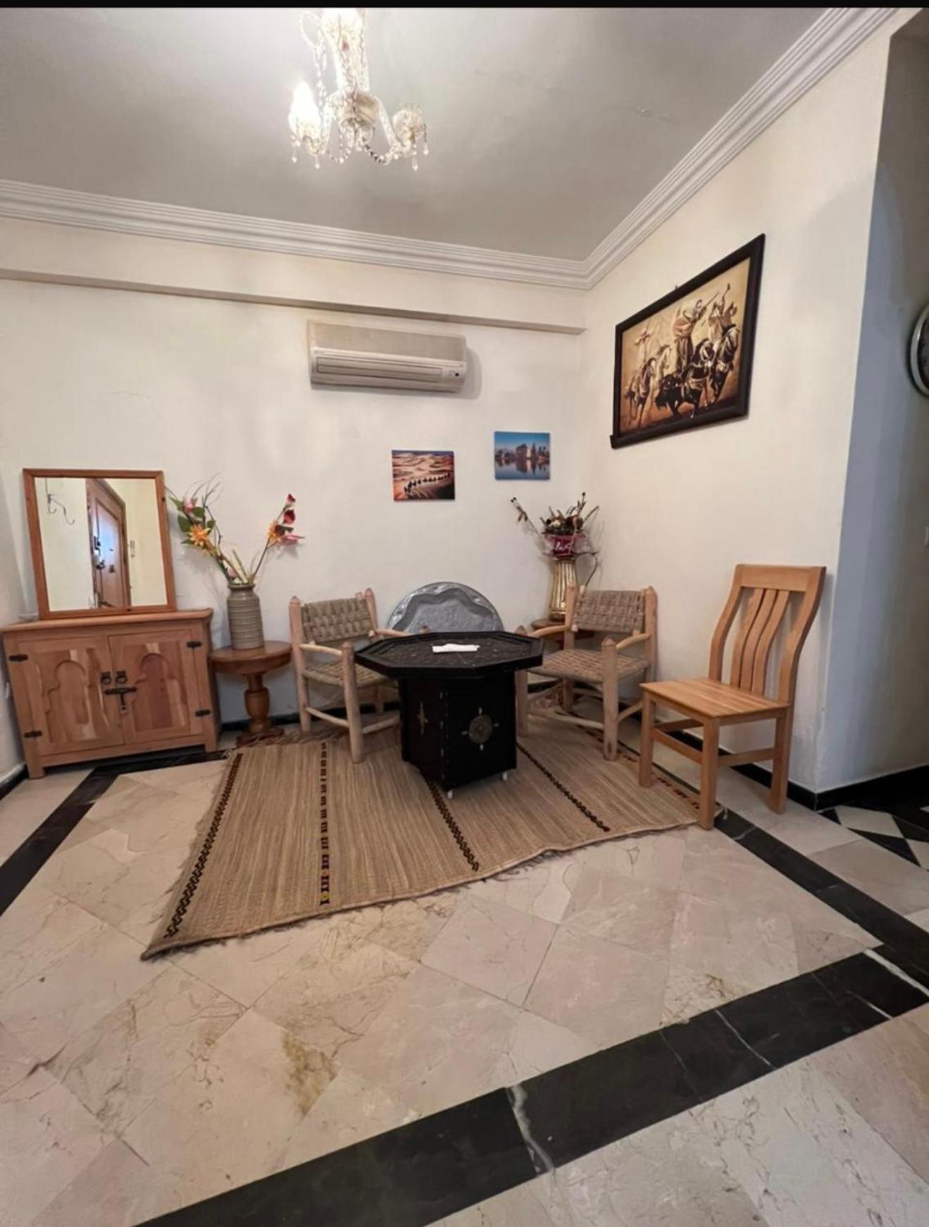 Appartement Superbe Equipe En Propre Avec Piscine *